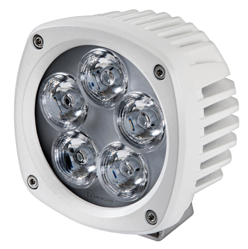 HD LED-Scheinwerfer für Roll-Bar, schwenkbar. 5x10 W.