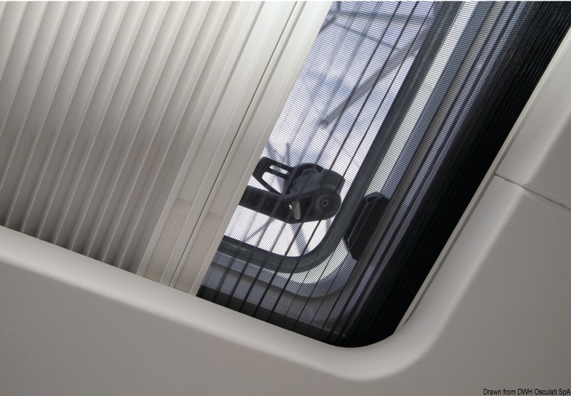 DOMETIC Pleated SkyScreen - plissiertes Rollo mit Mückennetz, wird auf der Innenverkleidung der Kabi